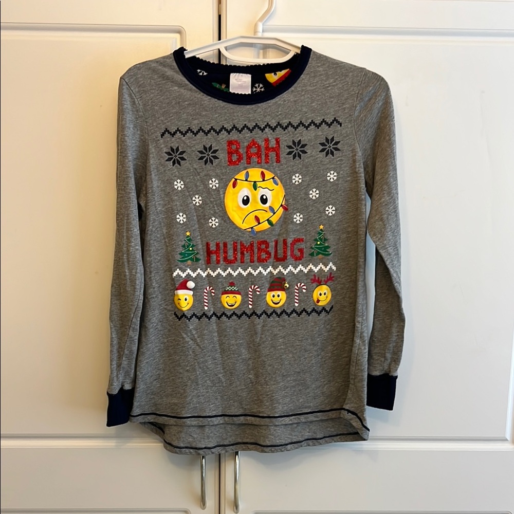 Secret Treasures Gray and Black Long Sleeve Tees Casual Style